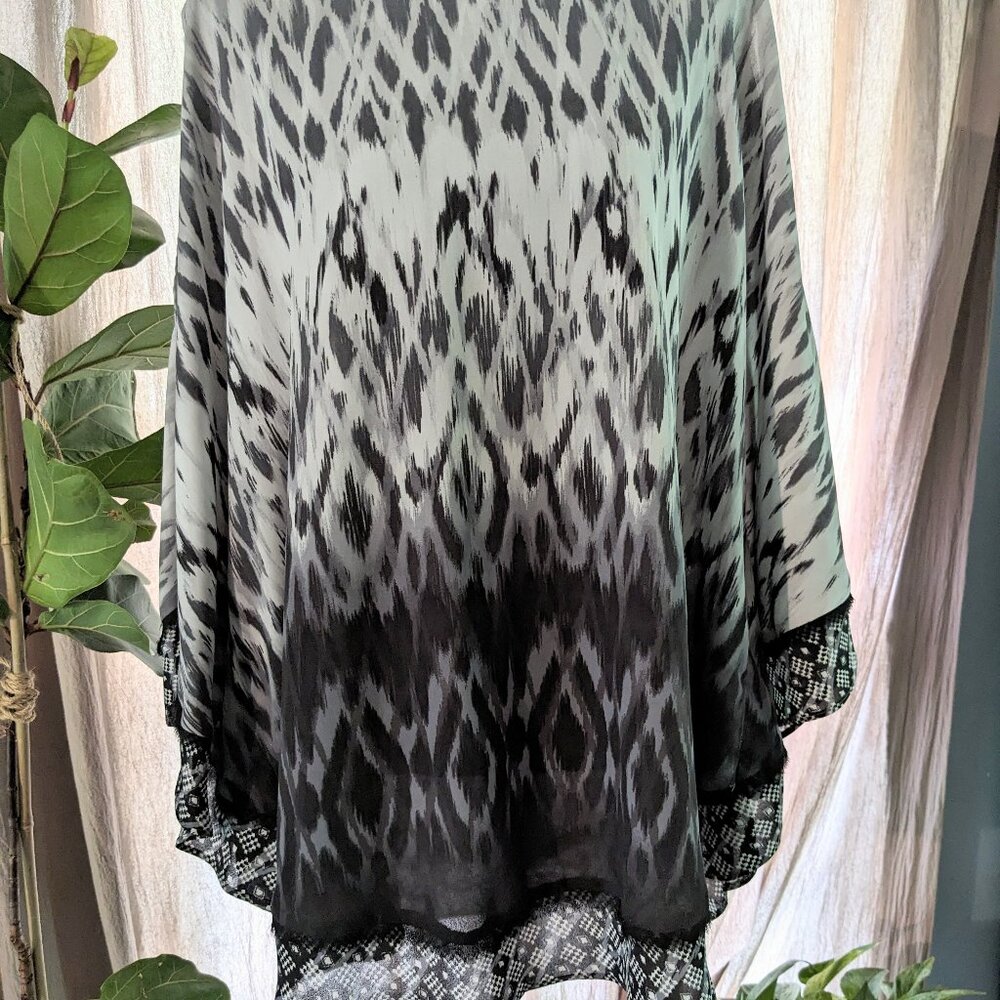 Lane Bryant cold shoulder top, size 18/20